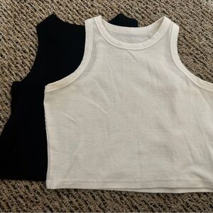 Ribbed Racerback Crop Tank Set Black & White | Size M